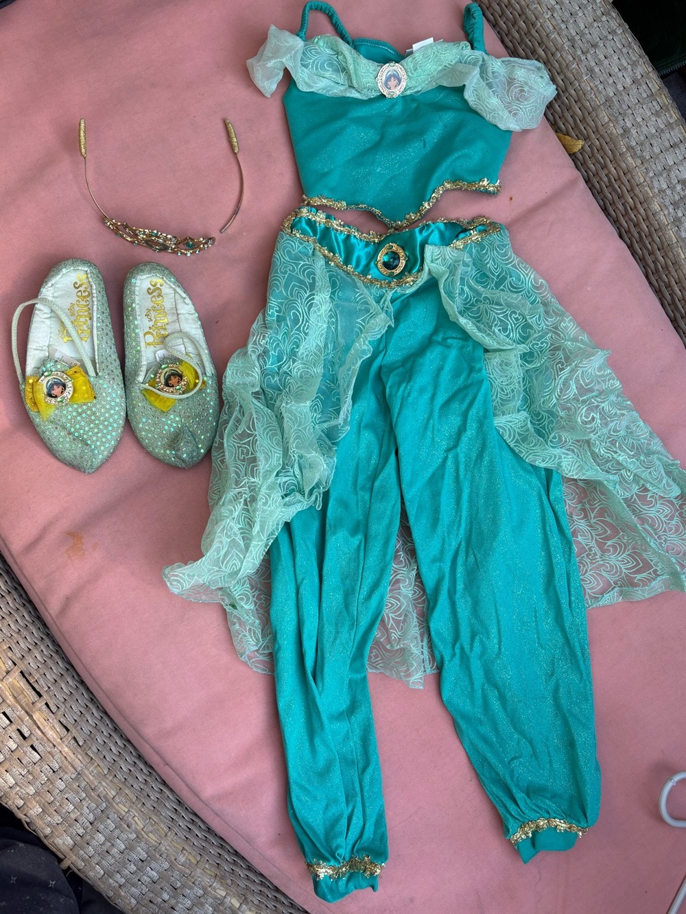 Disney princess Jasmin Girls Genie Jumpsuit Costume with Accessories